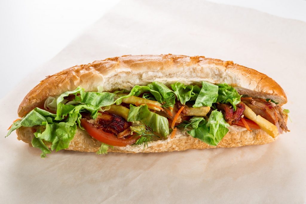 https://pixabay.com/en/fast-food-hot-dog-shawarma-shaverma-2132863/